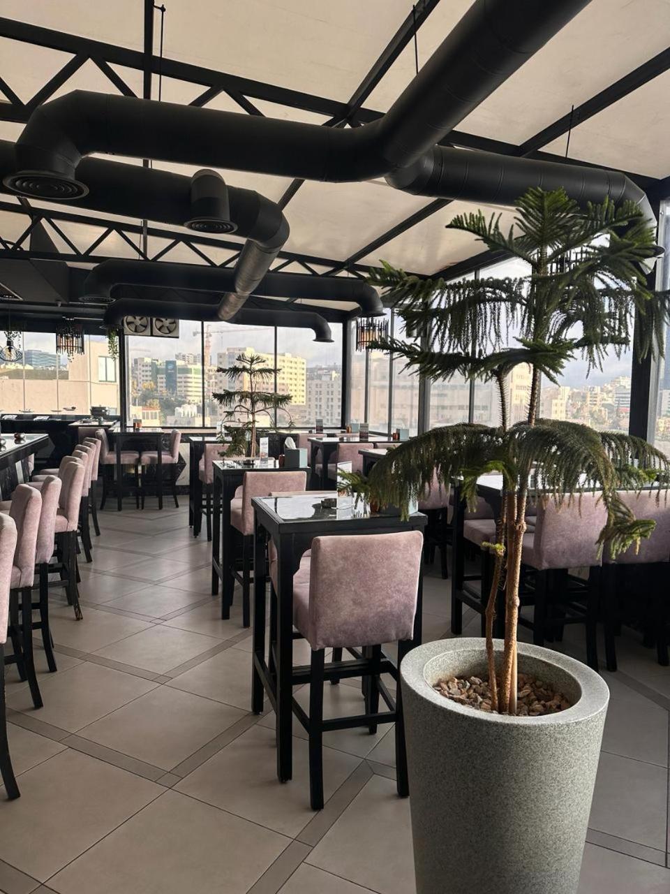 Post Hotel Amman Ngoại thất bức ảnh